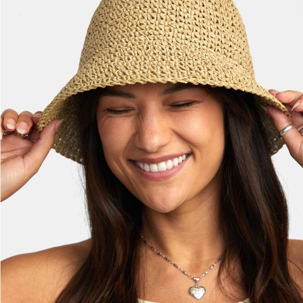 RVCA “Laguna” Straw Rattan Bucket Hat (NWOT)
